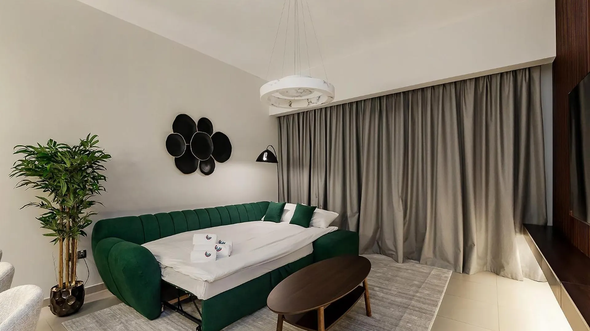 Luxury Apartment With Burj Khalifa Views - 5-Min Walk To Dubai Mall - Newly Upgraded - 10 People - Near Dubai Opera United Arab Emirates